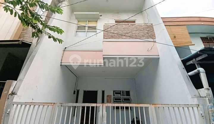 Hot Deals Rumah Cantik 3 Lantai Minimalis Modern, Strategis Bebas Banjir di Tanjung Duren Jakarta Barat
