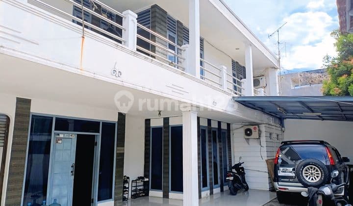 Hot Deals Dibawah N J O P Nego Sampai Deal Rumah 2 Lantai Halaman Luas Dengan Paviliun Besar, Cocok Untuk Town House / Kos-kosan / Hunian Mewah Di Kebon Jeruk Jakarta Barat