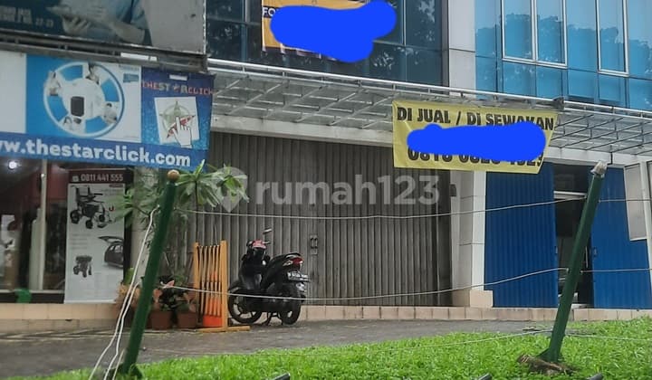 3-Story Shophouse in Emerald Avenue 2, Bintaro Jaya Sector 9