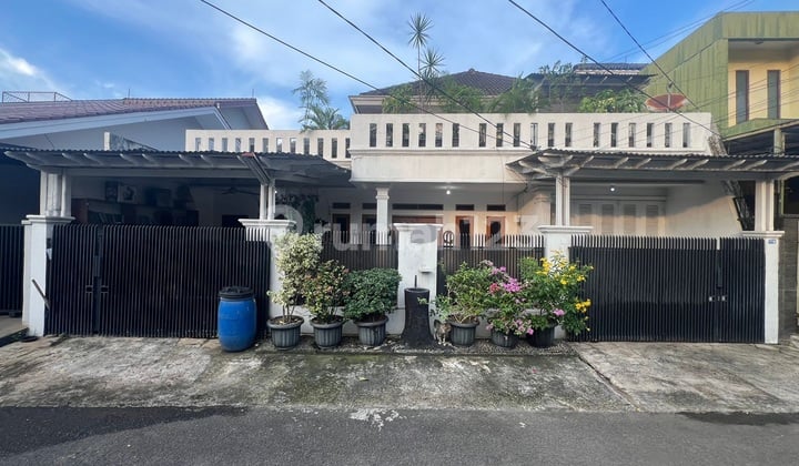 Rumah Luas Di Larangan Indah Ciledug Tangerang