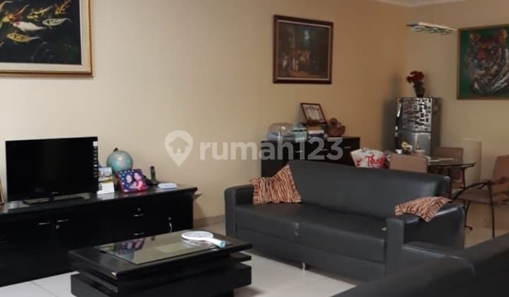 Rumah Bagus 2 Lantai Batununggal