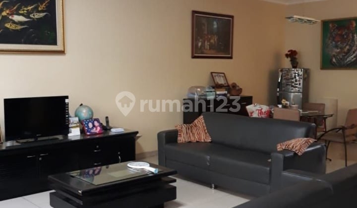 Rumah Bagus 2 Lantai Batununggal