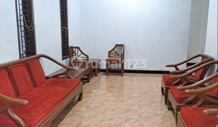 Rumah Bagus Siap Huni 2 Lantai Buah Batu(Au)