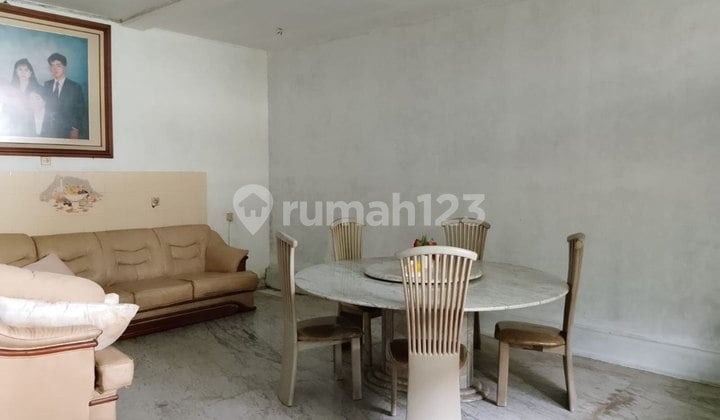 Rumah 2 Lantai bisa Pusat Kota bisa Buat Kantor (Sn)