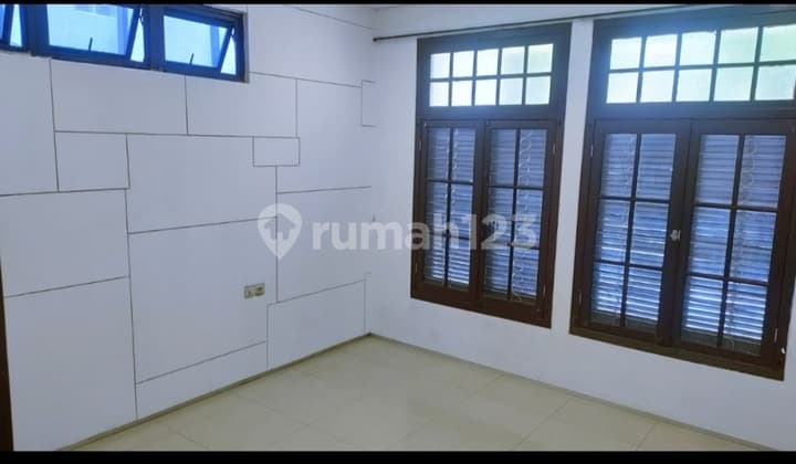 Rumah Siap Huni di Tengahkota Area Sunda (Sn)