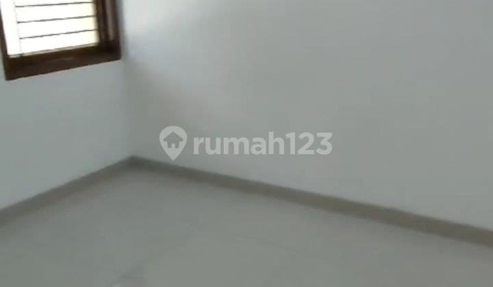 Rumah Siap Huni 2 Lantai Bkr Lodaya
