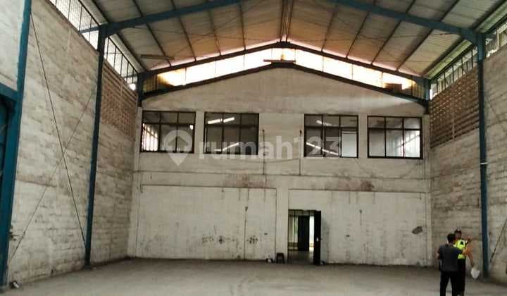 For Rent Ready-to-Use Warehouse on Narogong Main Road, Bekasi