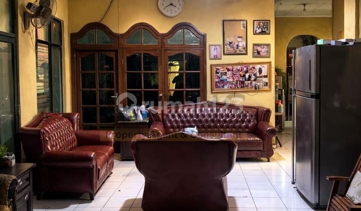 For Sale Strategic House Location: Daan Mogot Main Road, Batuceper, Tangerang City