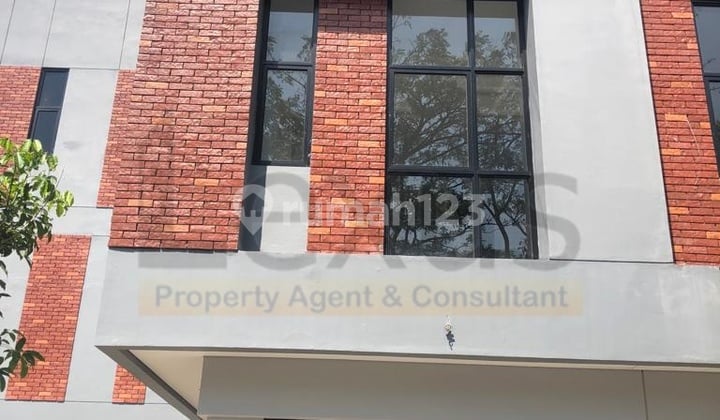 Disewakan Ruko Ychub Bsd City Lokasi Strategis Pinggir Jalan Raya