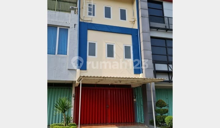 3-Storey Shophouse Rungkut Surabaya - Rk002apd
