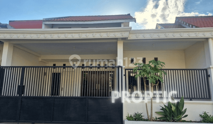 2-Storey House in Rungkut Surabaya - Rm056apd