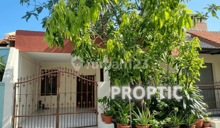 1-Storey House in Rungkut Surabaya - Rm062apd