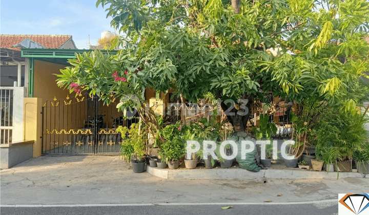 Rungkut Surabaya House - Rm072apd