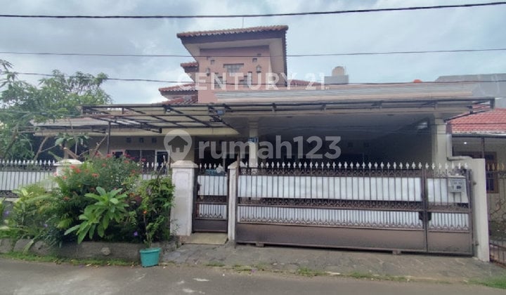 Rumah Hoek 1.5 Lantai di Pulogebang Permai, Cakung, Jaktim