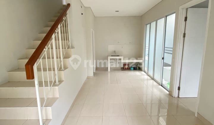 Rumah di Vanya Park Bsd City