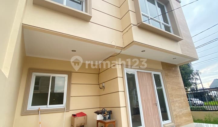 Rumah Baru 2 Lantai di Sektor Gading Serpong