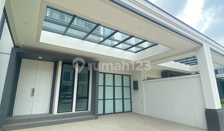 Rumah Sultan di Area Gading Serpong