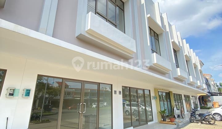 Ruko Deket Sekolah Tarakanita Gading Serpong