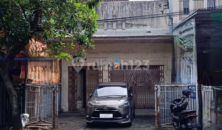 Rumah Usaha Lokasi Strategis Daerah Jagalan, Klojen Malang