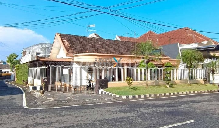 Rumah Klasik Hook Lokasi Strategis Di Daerah Buah2an Malang