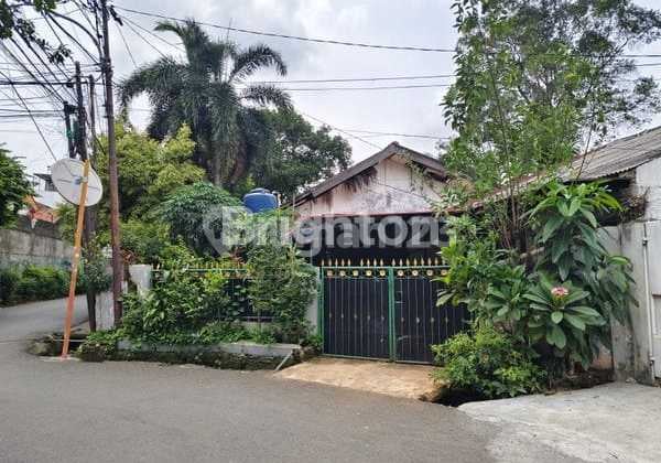 Rumah Tua, Lokasi Stategis Di Mampang Prapatan