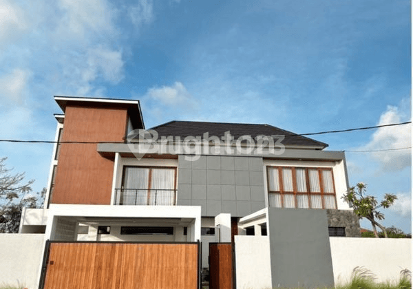 Full Furnished Villa Strategis Bebas Banjir Shm 405.0 m²