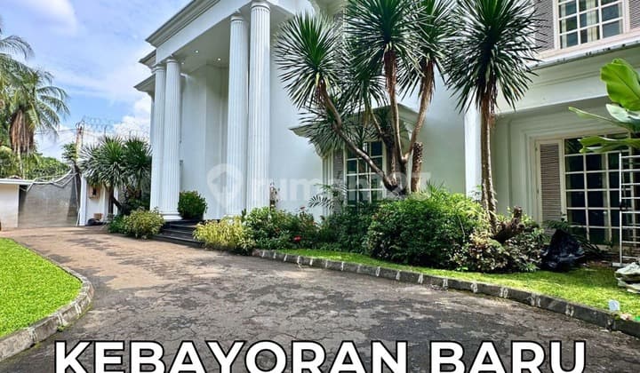 Luxury House for Sale in Sriwijaya, Selong – Senopati, Kebayoran Baru, 6+3 Bedrooms, Pool, IDR 165 Billion