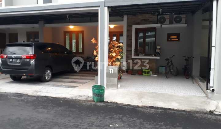 Rumah 2 Lantai Di Cluster Elite Colomadu
