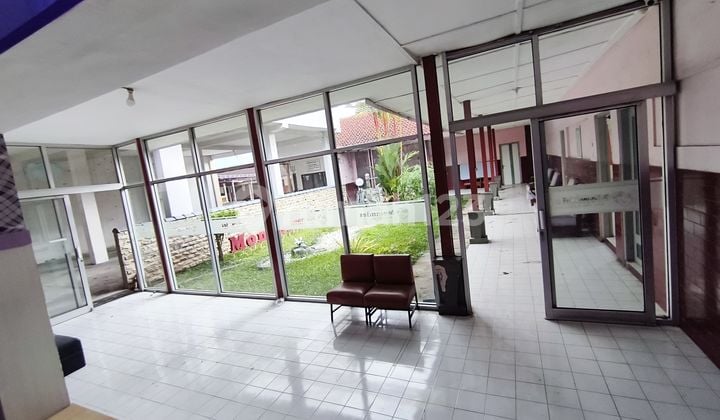 Ruko Eks Klinik Kesehatan Lokasi Sangat Strategis Pinggir Jalan Raya Tengah Kota Solo