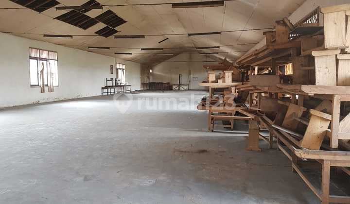 Gudang Besar Strategis Zona Industri di Pusat Kota Solo Pusat Bisnis dan Kuliner