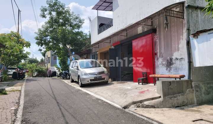 Rumah 2 Lantai Dijual Murah Tengah Kota Dekat Uns Solo