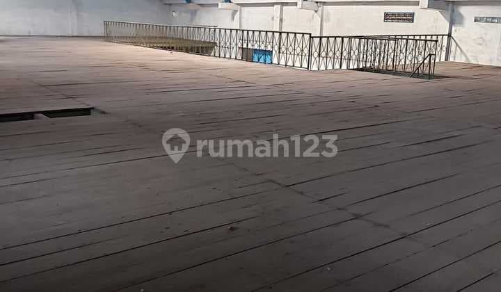 Gudang Strategis di Tengah Kota Solo Dekat Pasar Legi