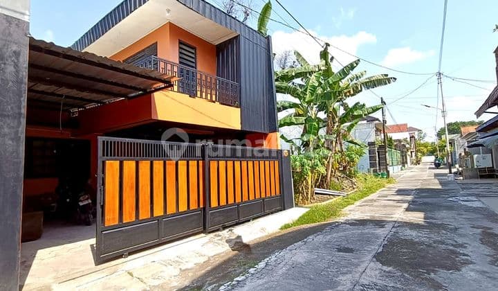 Rumah Kost 2 Lantai Dijual Butuh Uang Lokasi Strategis