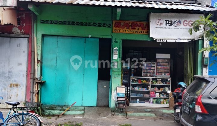 Aset Langka! Jual Ruko Komersial di Jalur Utama Kapten Tendean Solo