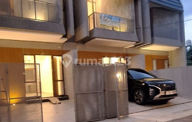 Rumah Baru Bagus Design Modern Minimalis Strategis di Jatibening