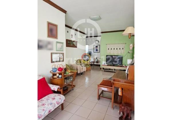 Rumah di Erlangga Tengah Semarang