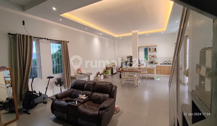 Rumah Rasa Villa Design Scandinavian View Perbukitan