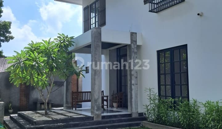 Rumah Mewah Siap Huni Telaga Bodas Dekat Akpol