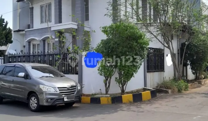 Rumah Bagus Hook Di Kelapa Gading Jakarta Utara Semi Furnish SHM