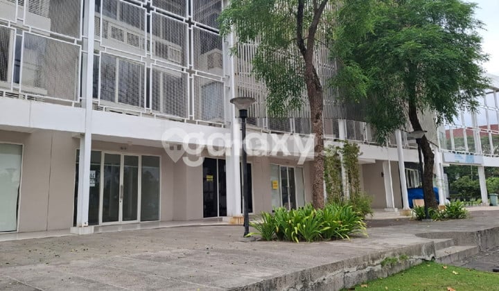 Ruko di graha natura 3 lantai siap utk usaha dekat citra land surabaya barat