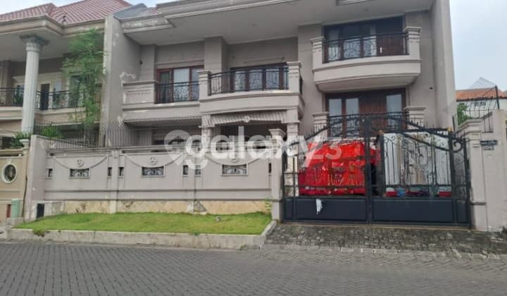 Rumah mewah 2 lt siap huni strategis di citra land surabaya brt taman gapura