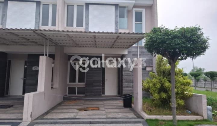 rumah 2 lantai siap huni di puri safira baratnya surabaya