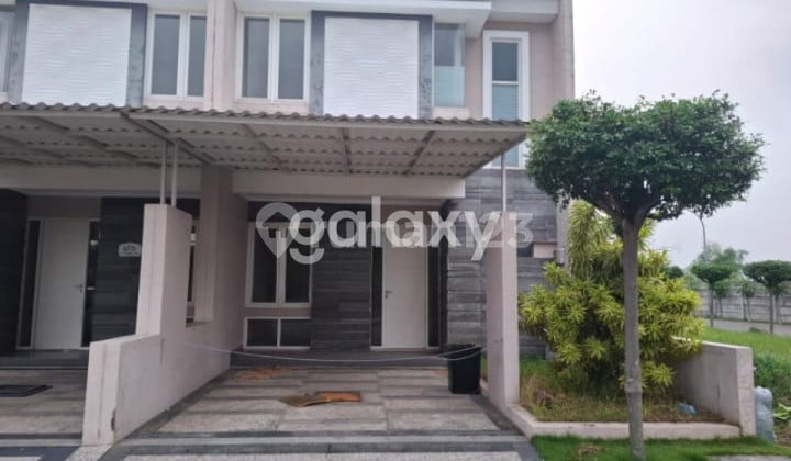 rumah 2 lantai siap huni di puri safira baratnya surabaya