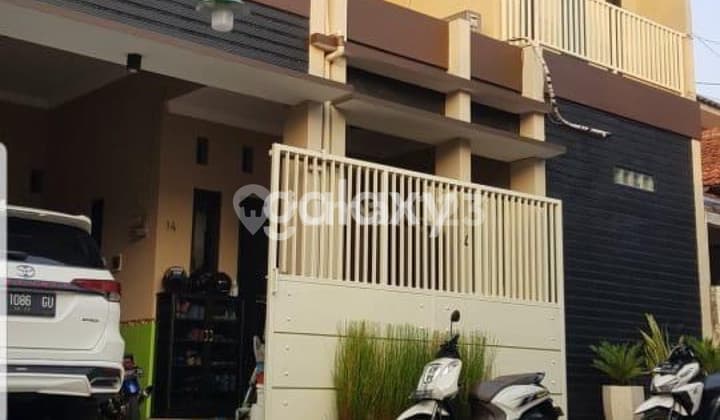 Rumah 2 Lantai Siap Huni + Furnish di Wiyung Surabaya Barat