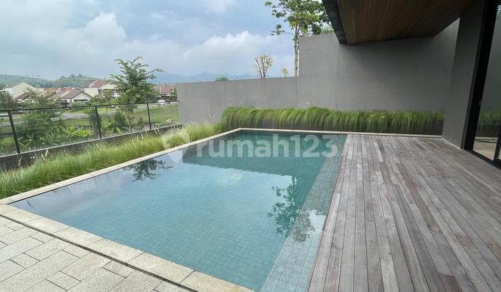 Rumah Kbp di Spatirasmi Lux 6Kt Furnished View Danau Swimmingpool Lt498 Lb550 Spt2