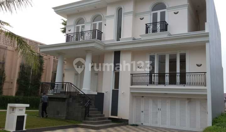 Luxury House With Private Pool In Emerald Cove Phg Gading Serpong