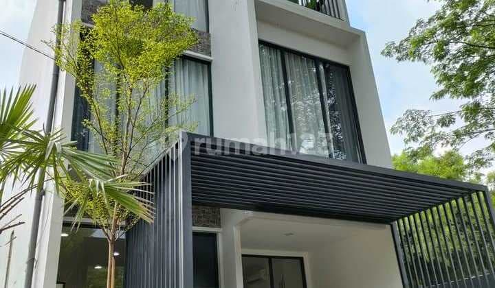 Rumah Bagus 3 Lt Di Jakarta Barat Nempel Tol Harga Cuma 2m An