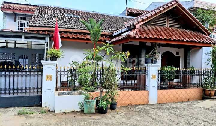 Dijual Cepat Rumah Hook Cantik Rapih Siap Huni di Komplek Al Jatibening Indah Bekasi