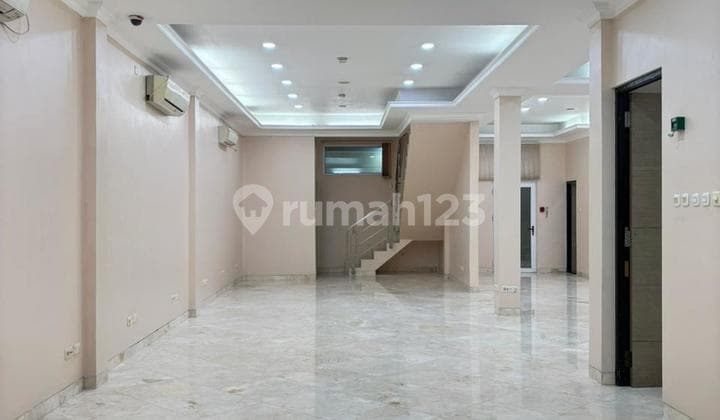 Disewakan Ruko Baru di Jalan Pasar Minggu Jakarta Selatan