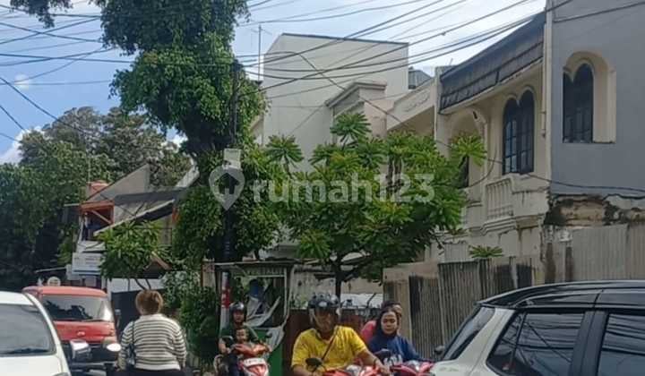 Dijual Rumah Cocok untuk Kost2an Usaha di Utan Kayu Matraman Jakarta Timur
